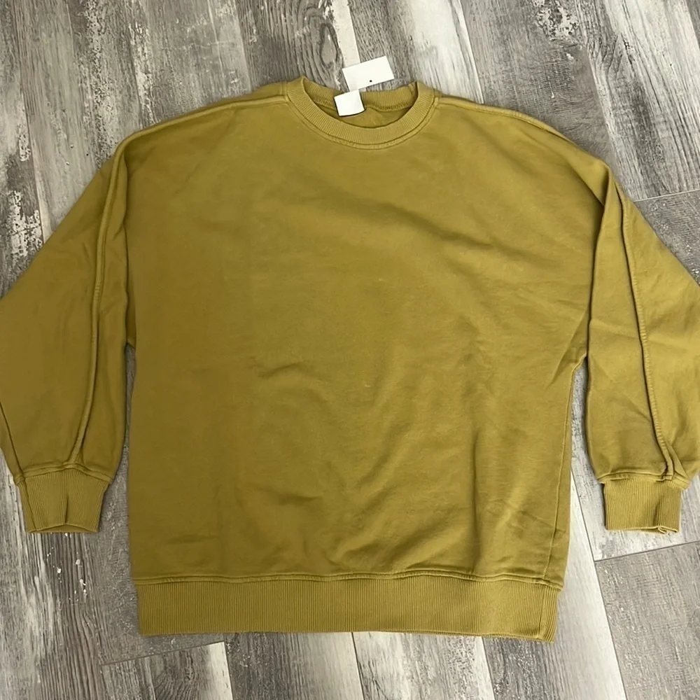 Zara round neck